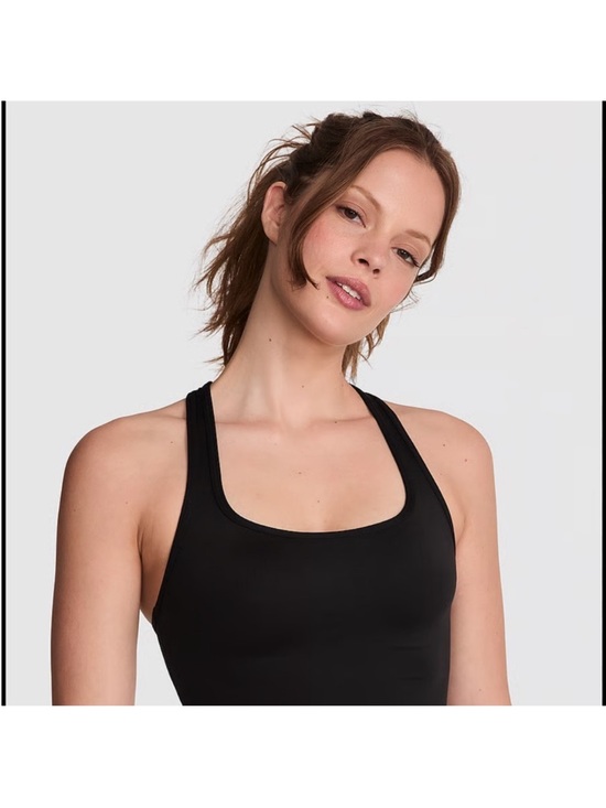 ALO Yoga Tops - Sports bra